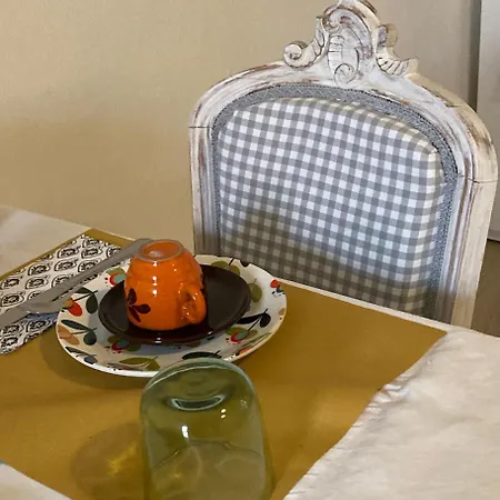Antica Novi Couette-café *